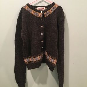 Free people sweater.